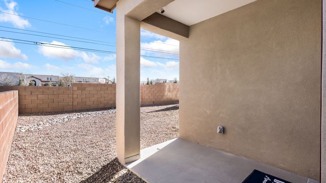 4233 Via De Ventura, Santa Fe, NM 87507