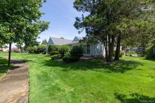 32 Chippendale Drive, Mount Sinai, NY 11766