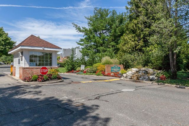 32 Chippendale Drive, Mount Sinai, NY 11766