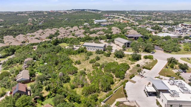8 Lakeway Centre CT, Lakeway, TX 78734