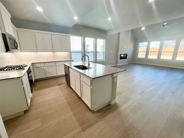 1904 Edgewater Street, Celina, TX 75009