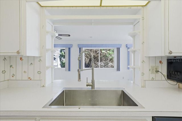 10197 44TH STREET N, Pinellas Park, FL 33782