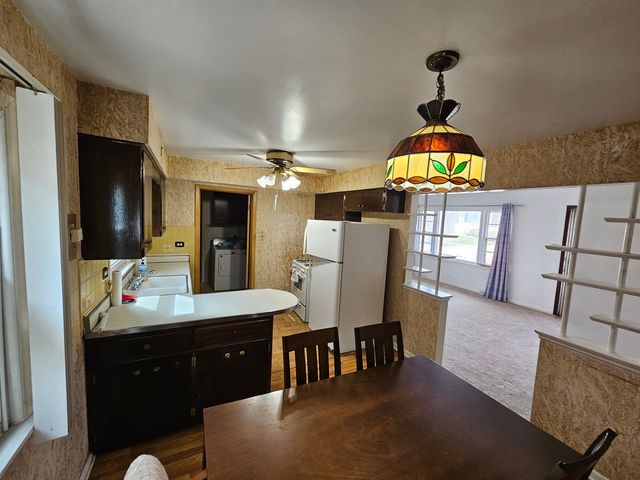 8500 Parkside Avenue, Burbank, IL 60459