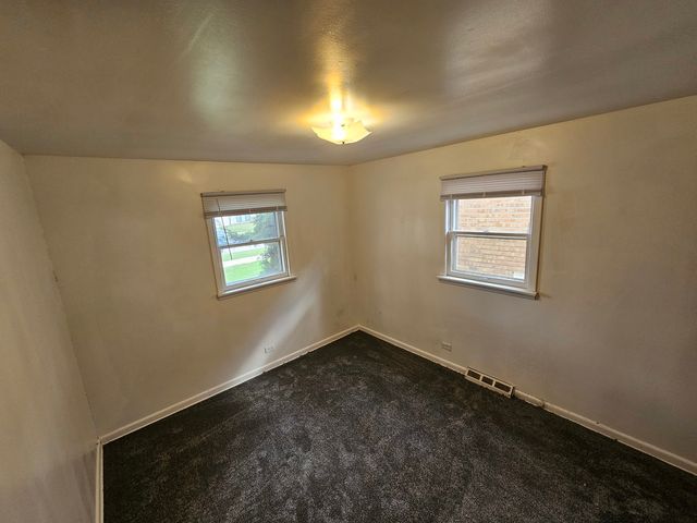 8500 Parkside Avenue, Burbank, IL 60459