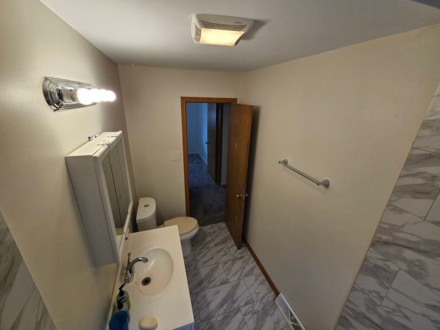 8500 Parkside Avenue, Burbank, IL 60459