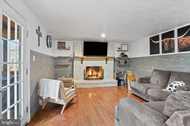 15500 LAUREL RIDGE RD, Dumfries, VA 22025