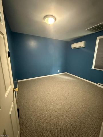 10 Arcata Ln, West Milford Twp., NJ 07480