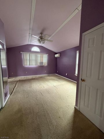 10 Arcata Ln, West Milford Twp., NJ 07480
