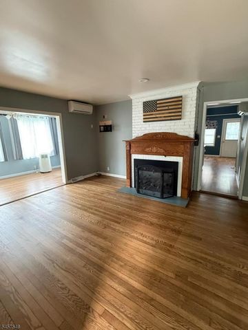 10 Arcata Ln, West Milford Twp., NJ 07480