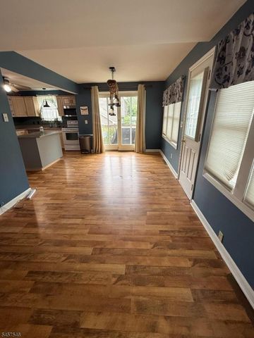 10 Arcata Ln, West Milford Twp., NJ 07480