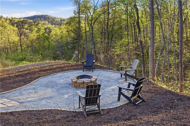 84 Ridge Line Trail, Ellijay, GA 30540