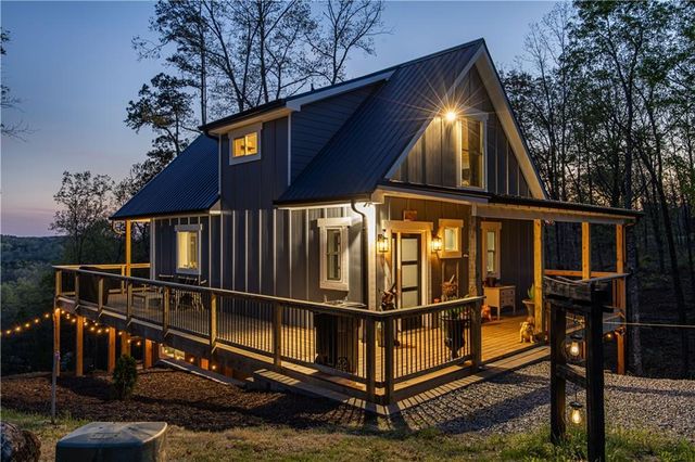 84 Ridge Line Trail, Ellijay, GA 30540