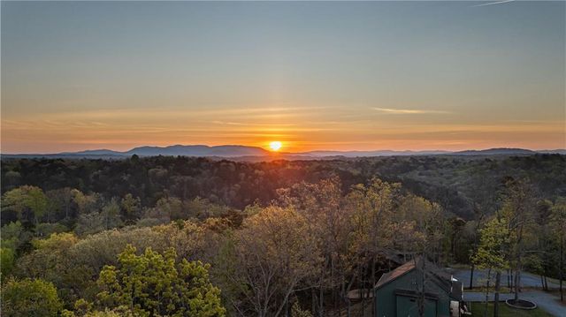 84 Ridge Line Trail, Ellijay, GA 30540