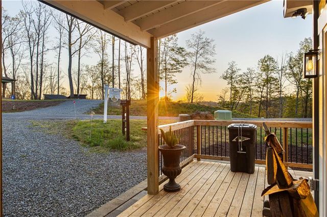 84 Ridge Line Trail, Ellijay, GA 30540