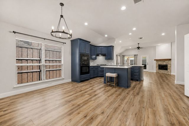 1401 Enchanted Rock Trail, Mckinney, TX 75072
