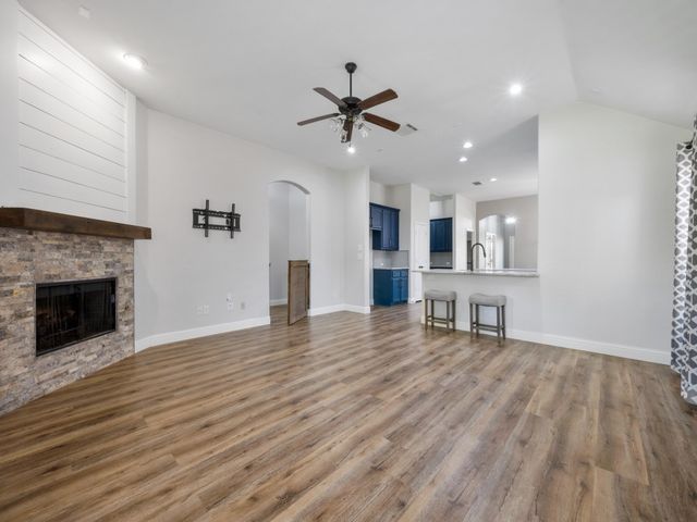 1401 Enchanted Rock Trail, Mckinney, TX 75072