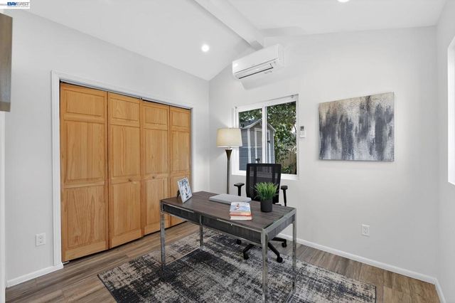 792 8th Ave, Redwood City, CA 94063