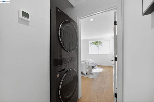 792 8th Ave, Redwood City, CA 94063