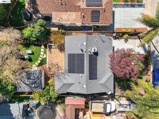 792 8th Ave, Redwood City, CA 94063