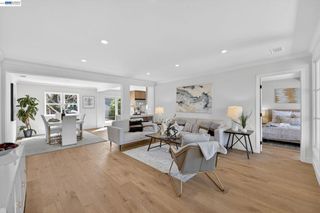 792 8th Ave, Redwood City, CA 94063