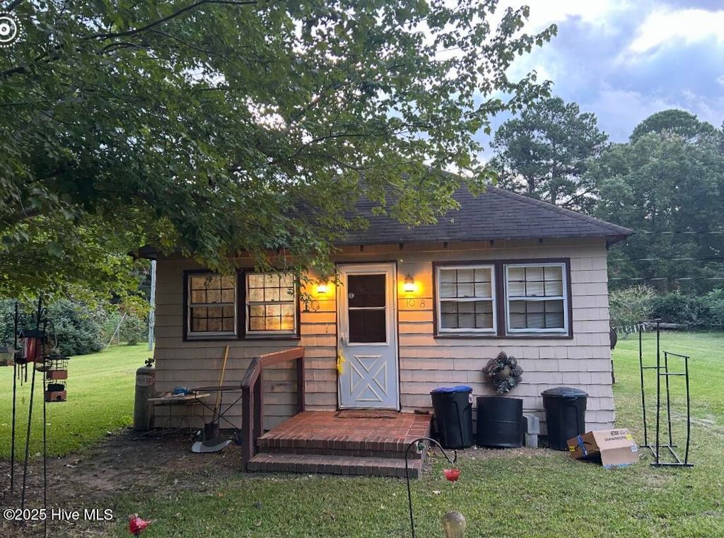 108 Ruths Lane, Knotts Island, NC 27950