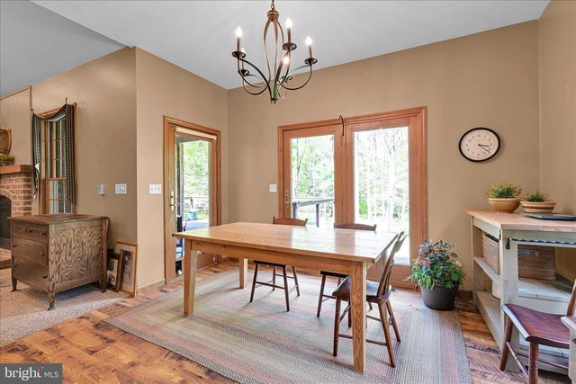 25 CHURCH LN, Jonestown, PA 17038