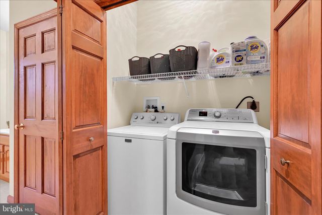 25 CHURCH LN, Jonestown, PA 17038