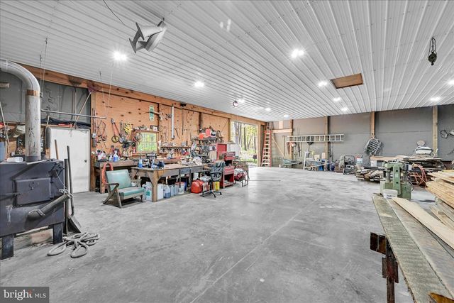 25 CHURCH LN, Jonestown, PA 17038