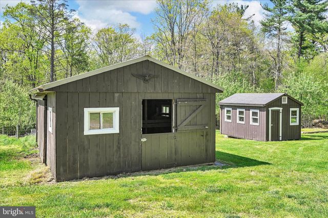 25 CHURCH LN, Jonestown, PA 17038