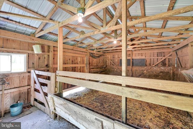25 CHURCH LN, Jonestown, PA 17038
