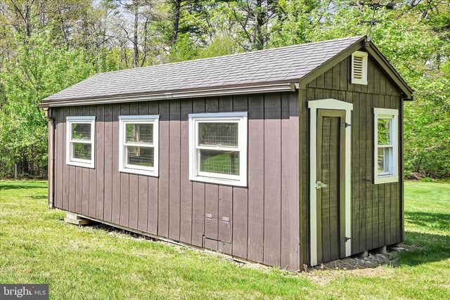 25 CHURCH LN, Jonestown, PA 17038