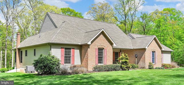 25 CHURCH LN, Jonestown, PA 17038