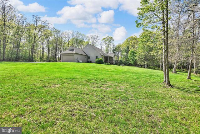 25 CHURCH LN, Jonestown, PA 17038
