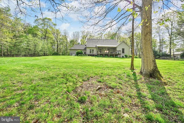 25 CHURCH LN, Jonestown, PA 17038