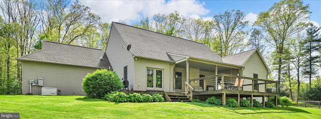 25 CHURCH LN, Jonestown, PA 17038