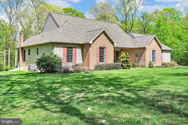 25 CHURCH LN, Jonestown, PA 17038