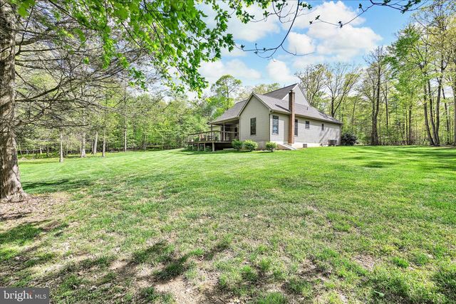 25 CHURCH LN, Jonestown, PA 17038