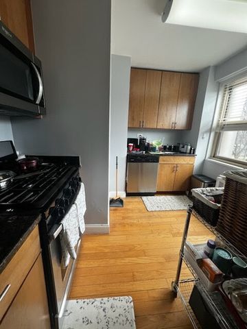 971 Jerome St Apt 3F, New York City, NY 11207