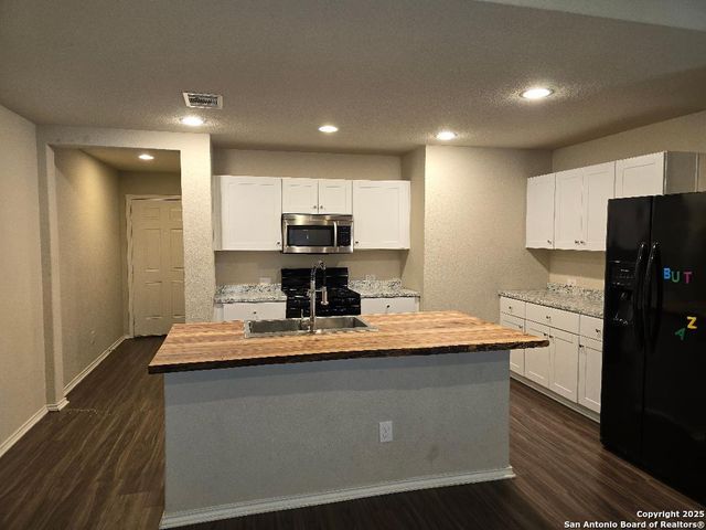 1792 HEATHER GLEN DR, New Braunfels, TX 78130