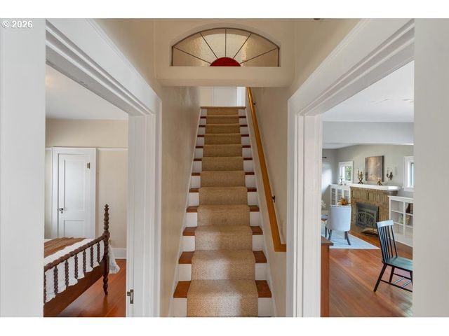 1970 MAPLE Ave Ne, Salem, OR 97301