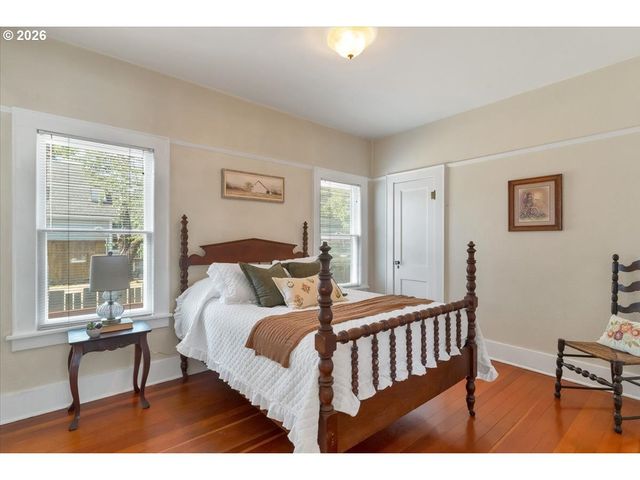1970 MAPLE Ave Ne, Salem, OR 97301