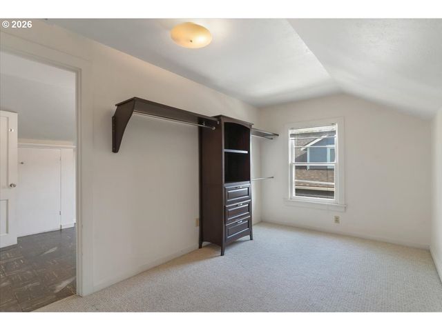 1970 MAPLE Ave Ne, Salem, OR 97301