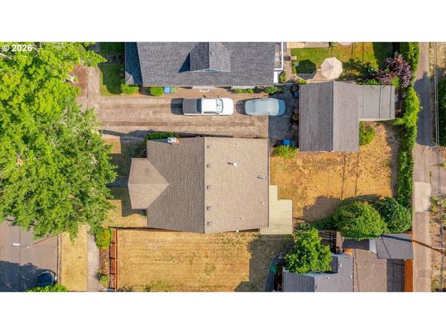 1970 MAPLE Ave Ne, Salem, OR 97301