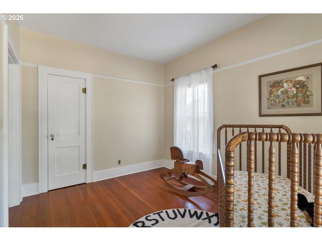 1970 MAPLE Ave Ne, Salem, OR 97301