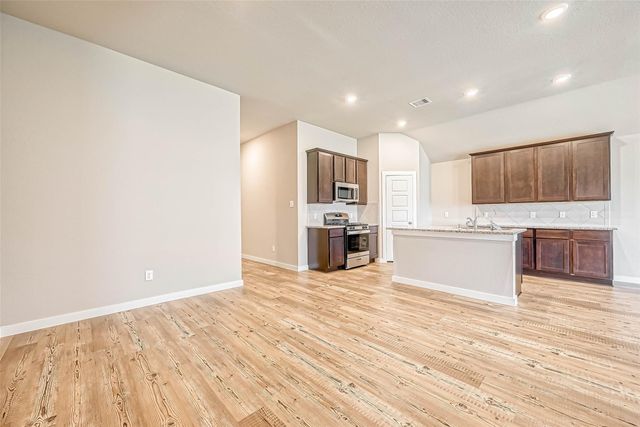 2611 Westward Hill Drive, Fresno, TX 77545