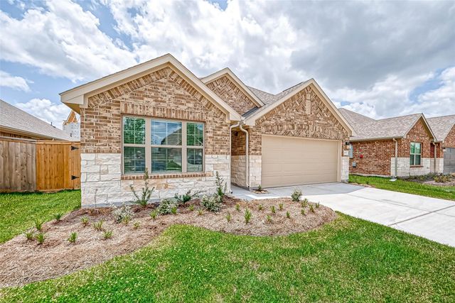 2611 Westward Hill Drive, Fresno, TX 77545