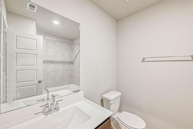 2611 Westward Hill Drive, Fresno, TX 77545