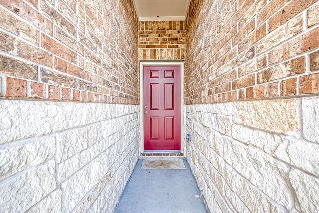 2611 Westward Hill Drive, Fresno, TX 77545