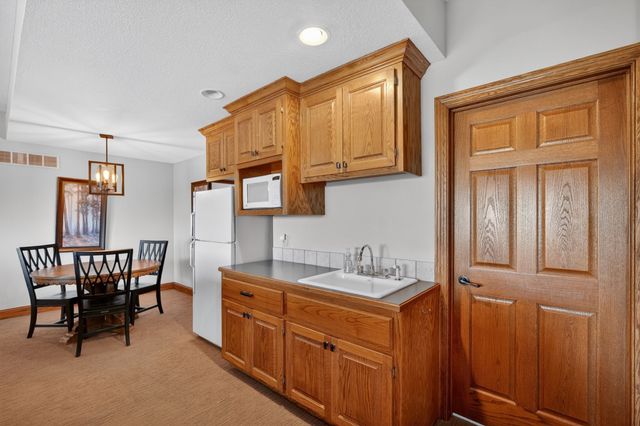 303 S 12th Street, Guthrie Center, IA 50115