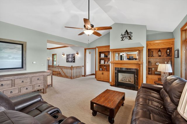 303 S 12th Street, Guthrie Center, IA 50115